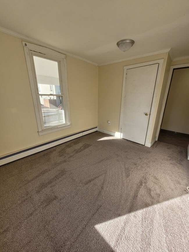 Building Photo - 52-54 East Chestnut Street