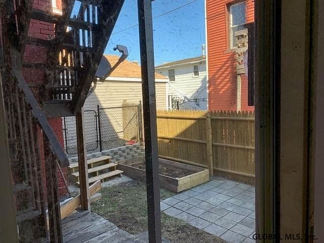 Building Photo - 33 George St