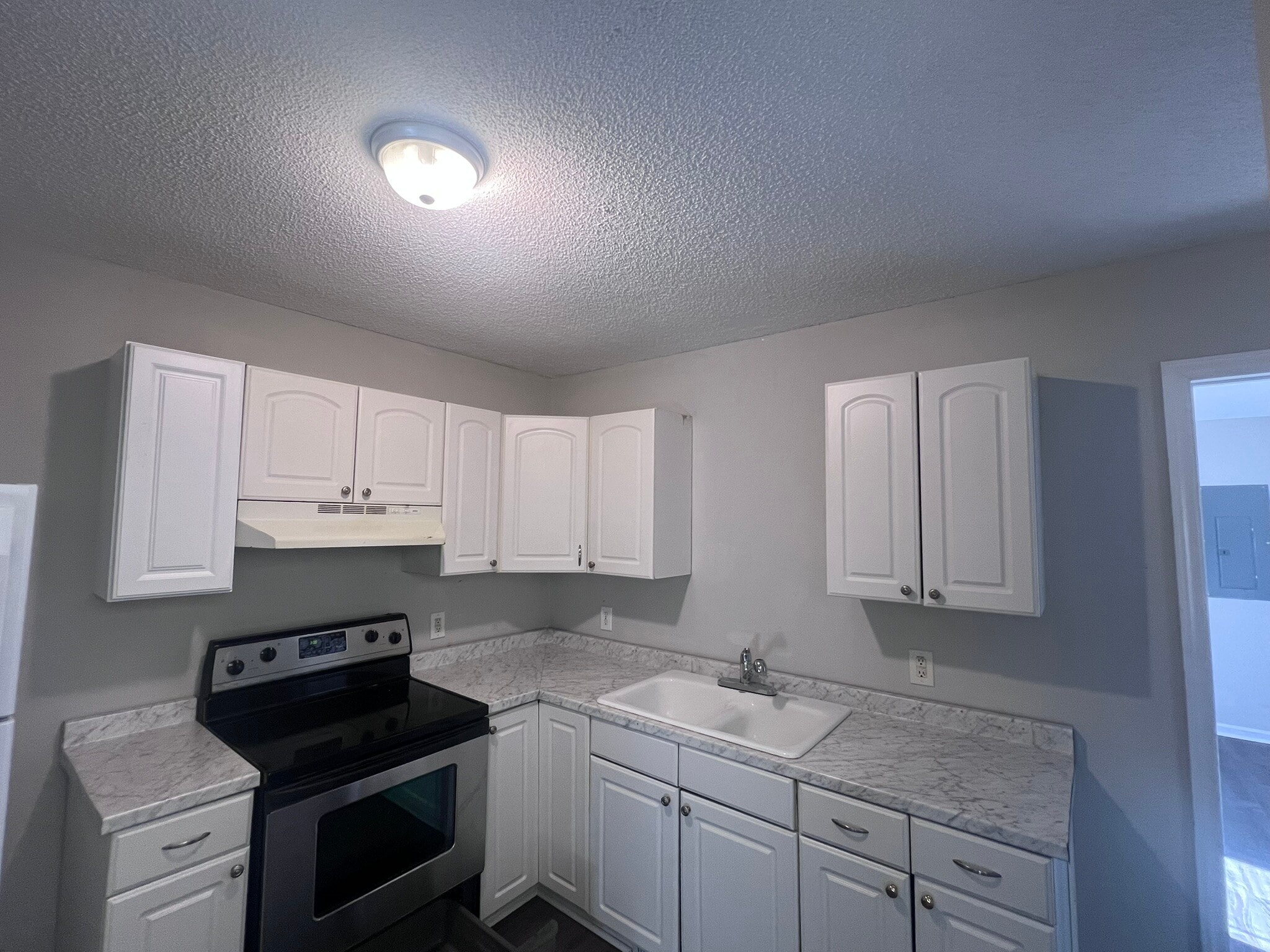 Building Photo - 2232 Trinity Club Dr