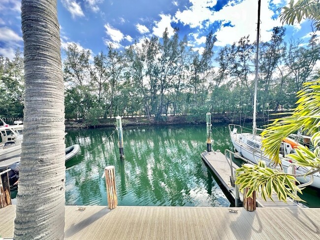 Building Photo - 3736 NE 166th St