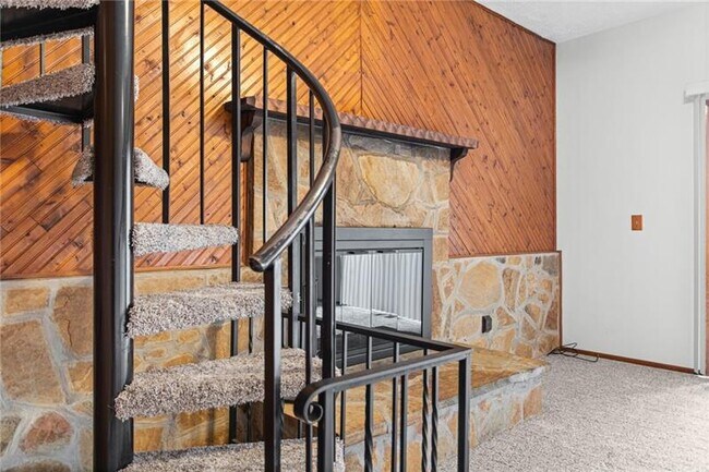 Building Photo - 4914 Cypress St