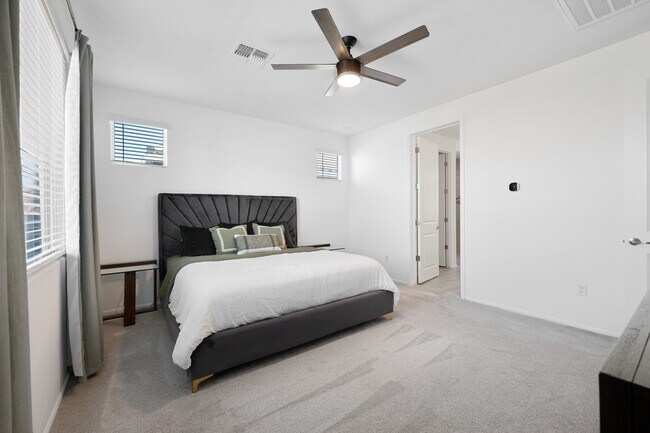 Building Photo - 9735 E Carr Peak Trl