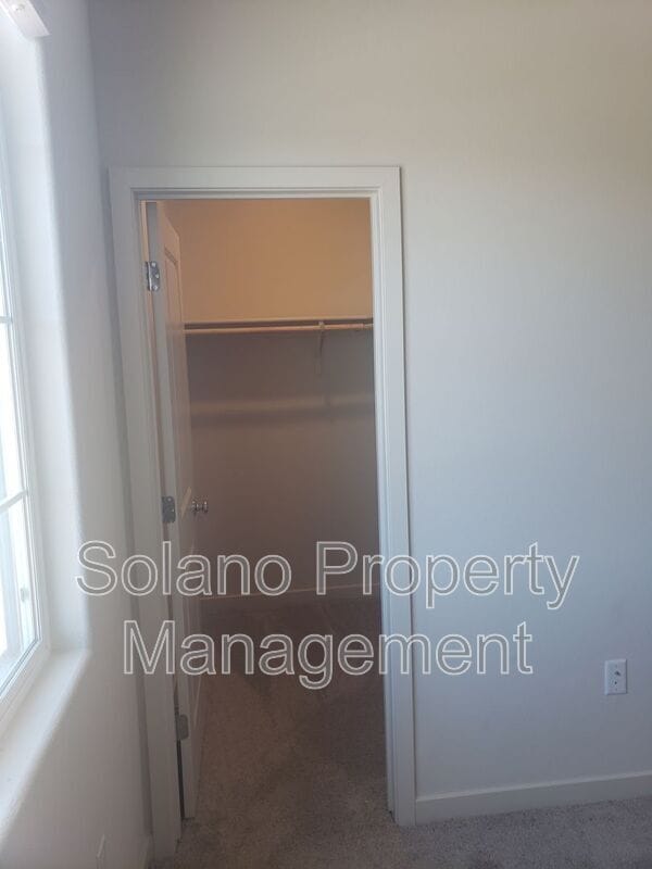 Building Photo - 2940 Sugar Pne St