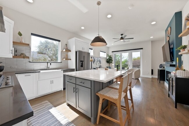 Building Photo - 4705 Asher Pl