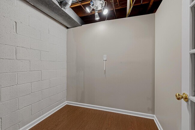 Building Photo - 1322 Cordelia Ct
