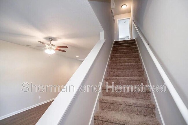 Building Photo - 1204 Joiner Cir