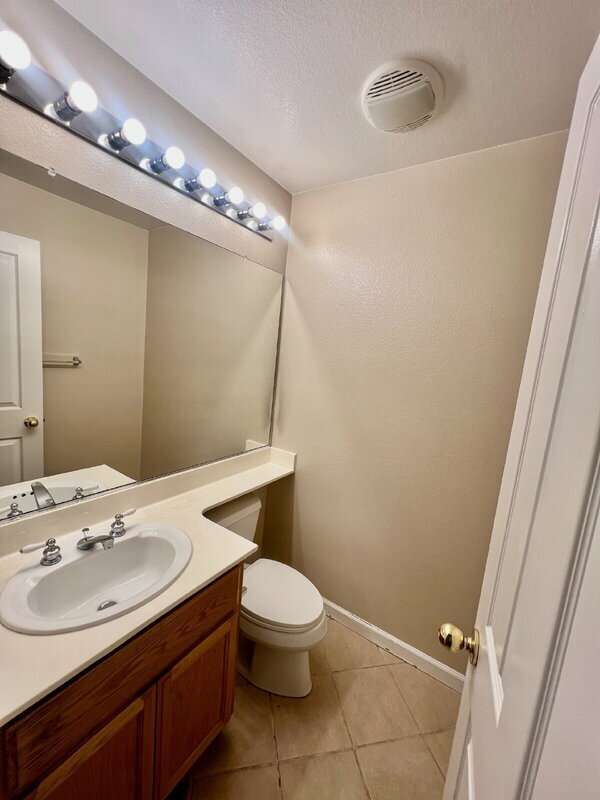 Building Photo - 116 Burgundy Ct