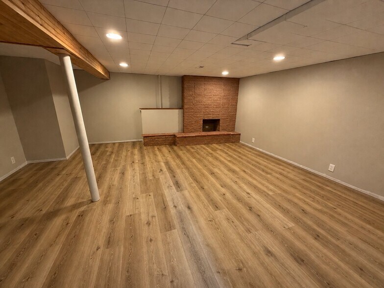 Building Photo - 3641 N 93rd St