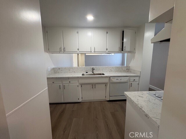 Building Photo - 1605 Minorca Dr