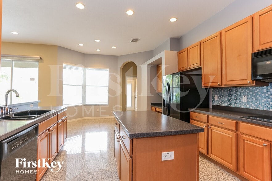 Building Photo - 2620 Wood Pointe Dr