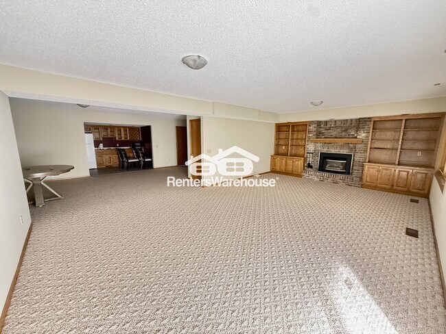 Building Photo - 10445 Fawns Way