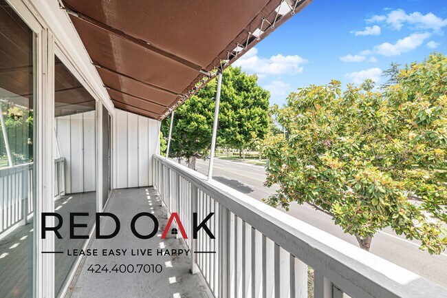Building Photo - 360 S Linden Dr