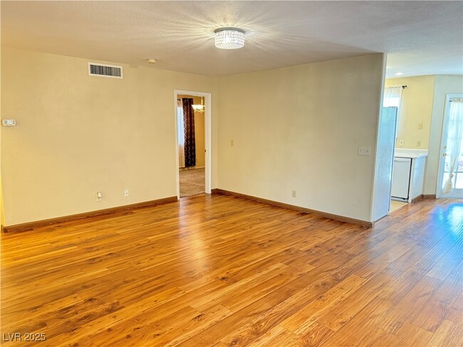 Building Photo - 8004 Celestial Ave