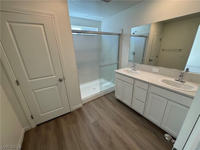 Building Photo - 3765 Tijeras Ave
