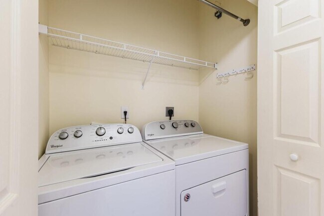 Building Photo - 15989 Mandolin Bay Dr