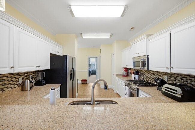 Building Photo - 1005 Bay Breeze Dr