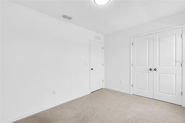 Building Photo - 1100 Lakeshore Breeze Pl