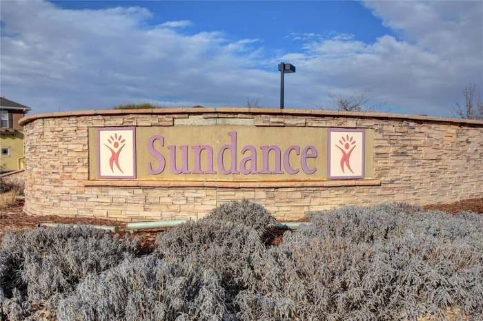 Building Photo - 837 E 98th Ave