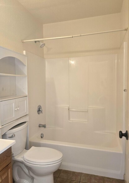 Building Photo - 2722 Unaweep Ave