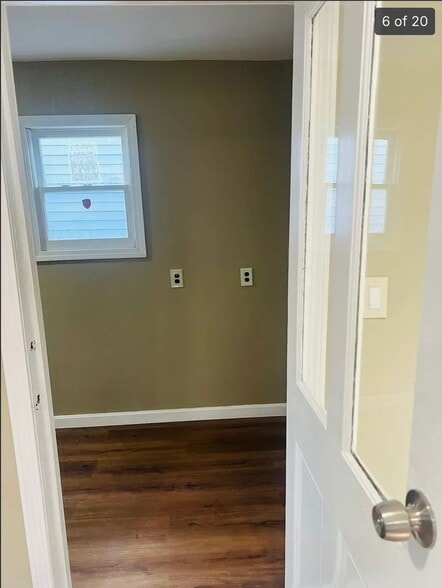 Building Photo - 557 Lawrence St