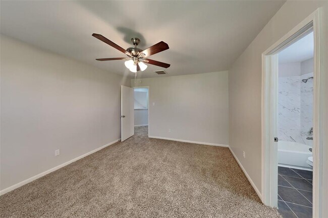 Building Photo - 7330 Parkland Manor Dr