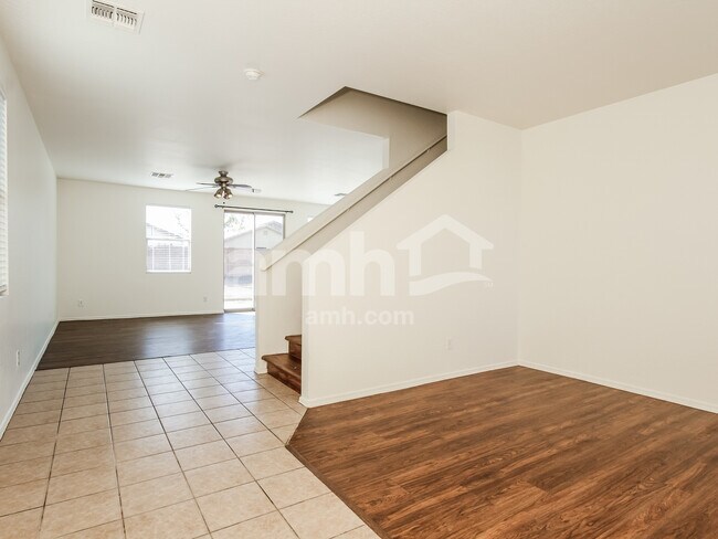 Building Photo - 3213 W Apollo Rd