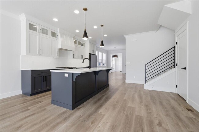 Building Photo - Heart of Eagle 3 Bed 2.5 Bath