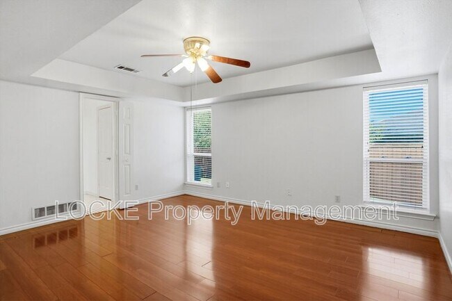 Building Photo - 2033 Teton Pl