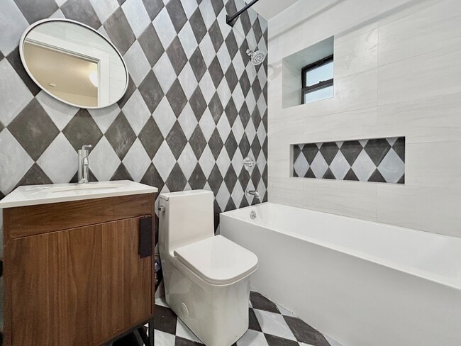 Building Photo - 524 W 134th St