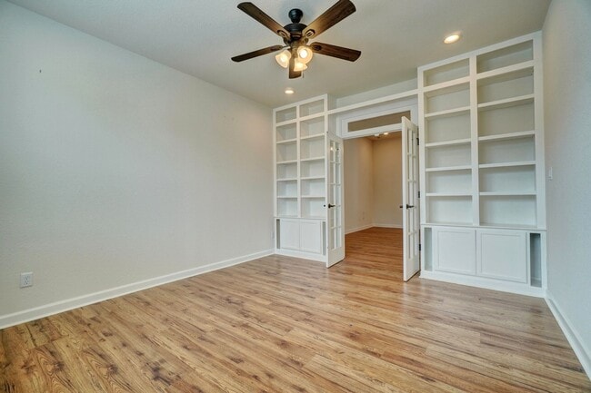 Building Photo - 4 bedroom condo in Suffolk