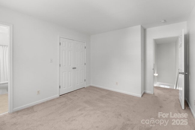 Building Photo - 17311 Villanova Rd