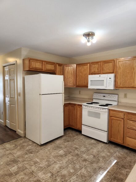 Building Photo - 1 Tourmaline Dr