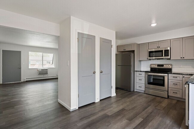 Interior Photo - Azalea1629(KP-JF)