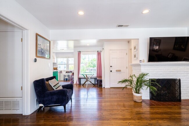 Building Photo - 6307 Tunney Ave