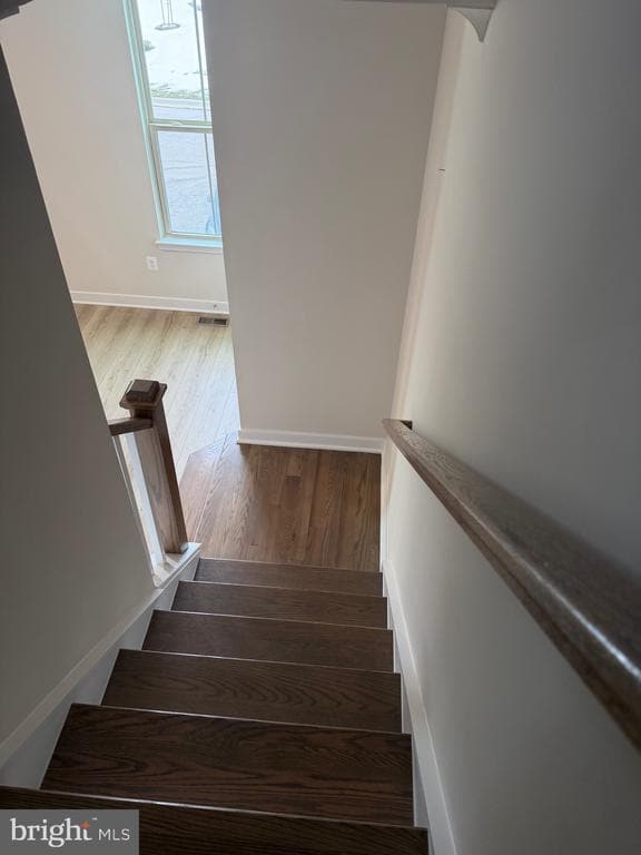 Building Photo - 9313 Klamath Ct