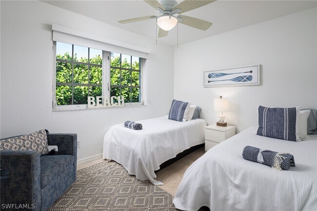 Building Photo - 339 4th Ave N