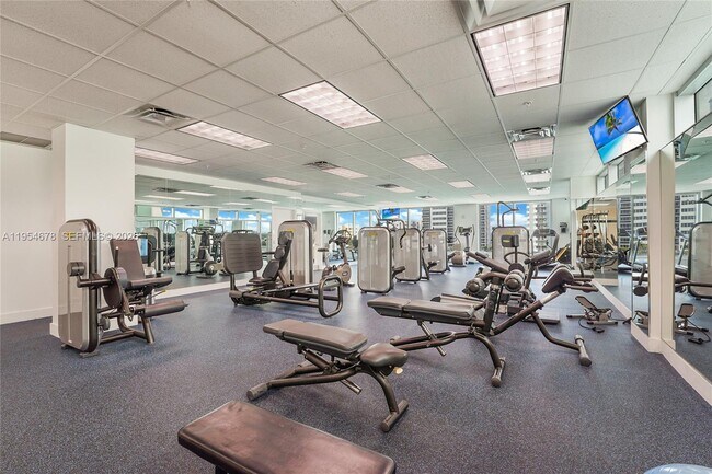 Building Photo - 7928 East Dr