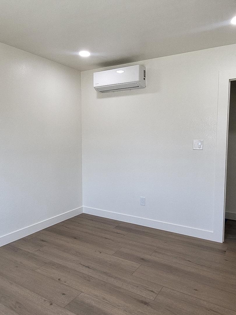2-Bedroom - 6919 Seville Ave