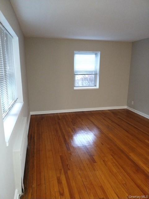 Building Photo - 320 S Broadway