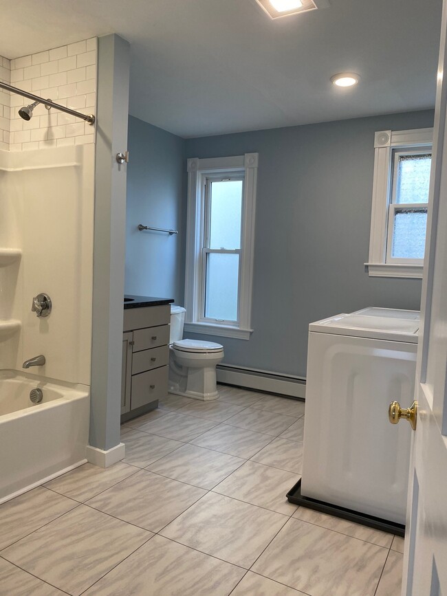 Renovated bathroom/laundry - 70 Seymour St