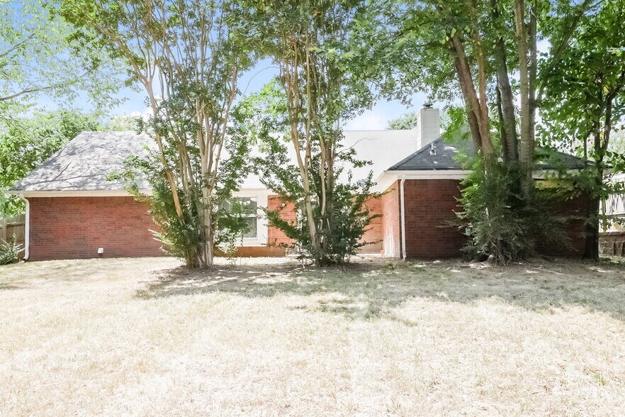 Building Photo - 488 Mysen Dr