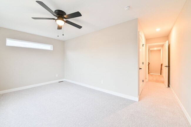 Building Photo - Walworth Townhomes