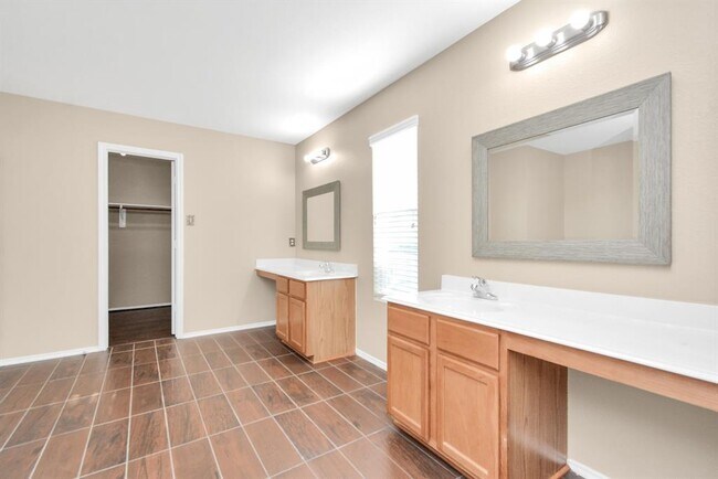 Building Photo - 5114 Blossombury Ct