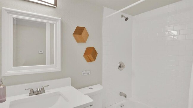 Building Photo - 4501 Speedway