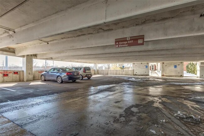 Building Photo - 1270 Strassner Dr