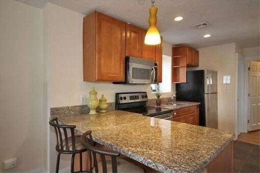 Building Photo - 495-497-497 Beacon St