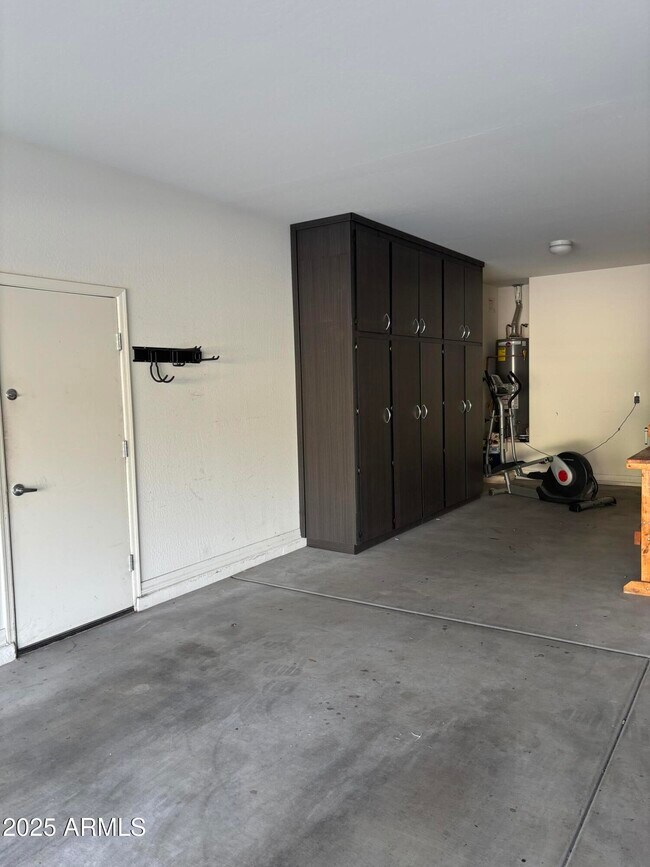 Building Photo - 8778 N 89th Dr