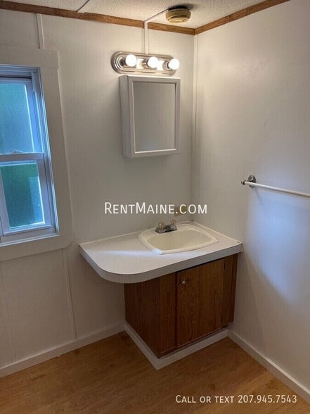 Building Photo - 43 Sweet Fern Dr