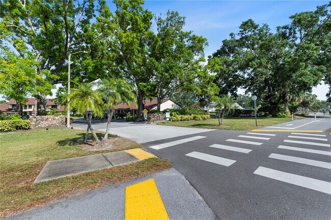Building Photo - 3600 Magnolia Ridge Cir