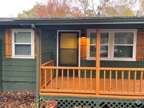 Building Photo - Shoreline Duplex